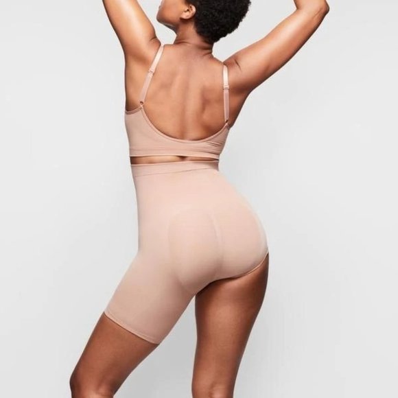 SKIMS Solution Short #2 NEW Shapewear Right Leg Exposed Ochre 2X/3X - Picture 3 of 14